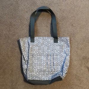 Thirty One 31 Chevron Charm Tall Organizing Tote